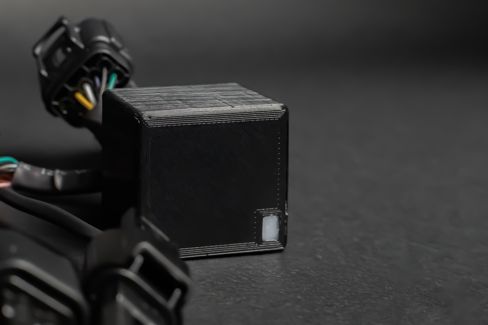 Torp TC1000 laidų pynė Sur-Ron Ultra Bee, bendras vaizdas su instaliacijos atšakomis